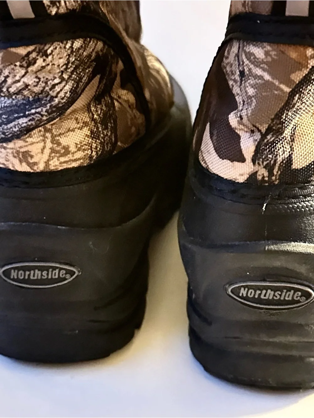 Northside Youth Size 2 Camo Winter Boots Front Zip Insulated Hunting Waterproof